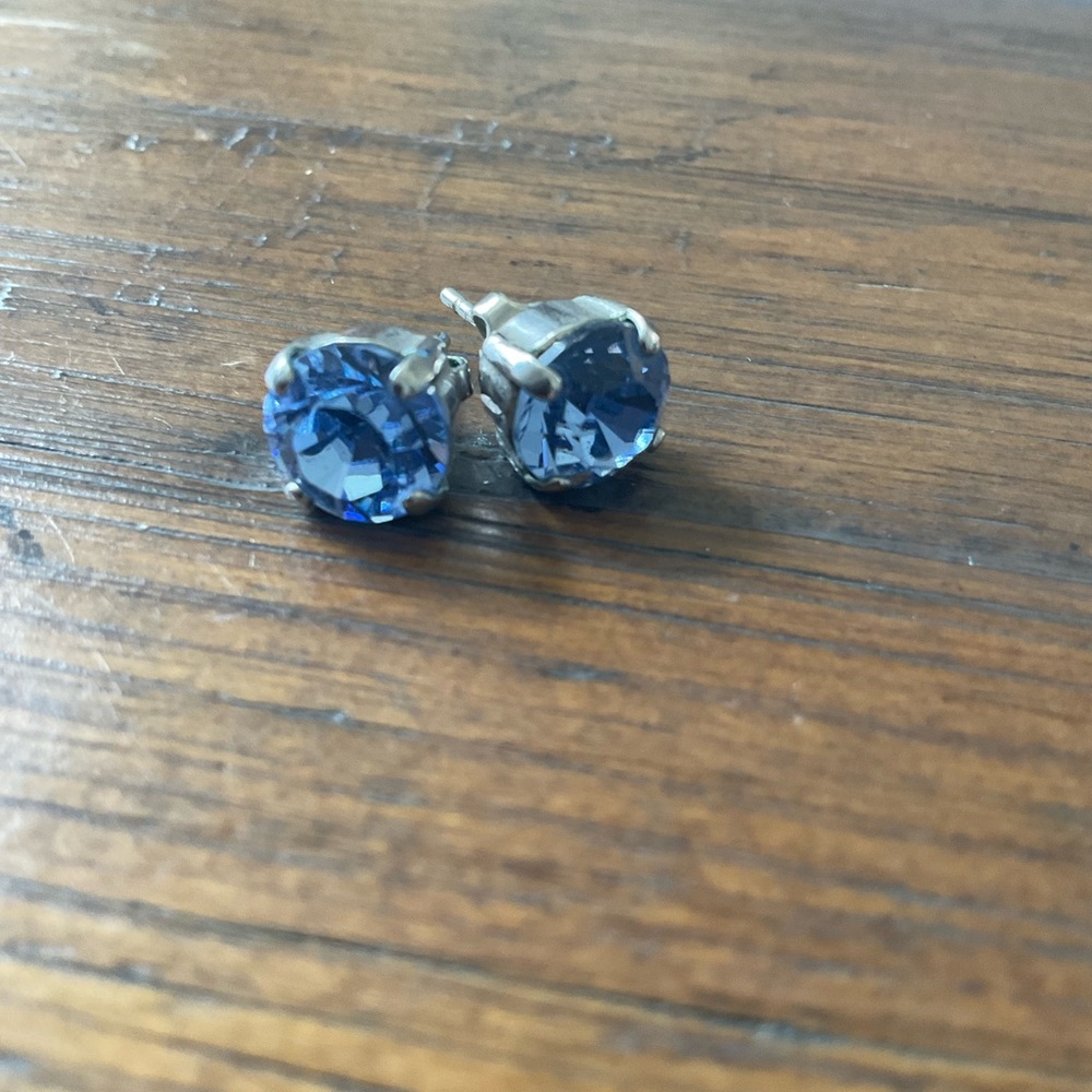 Sabika Studs